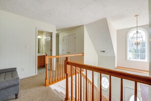 House (4 Bedrooms) | Interior - Great for Families! Suburban Home in Ruther Glen (Ruther Glen)