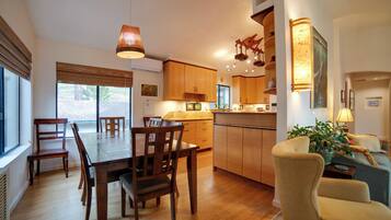 Rumah (4 Bedrooms) | Interior