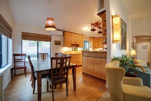 Rumah (4 Bedrooms) | Interior