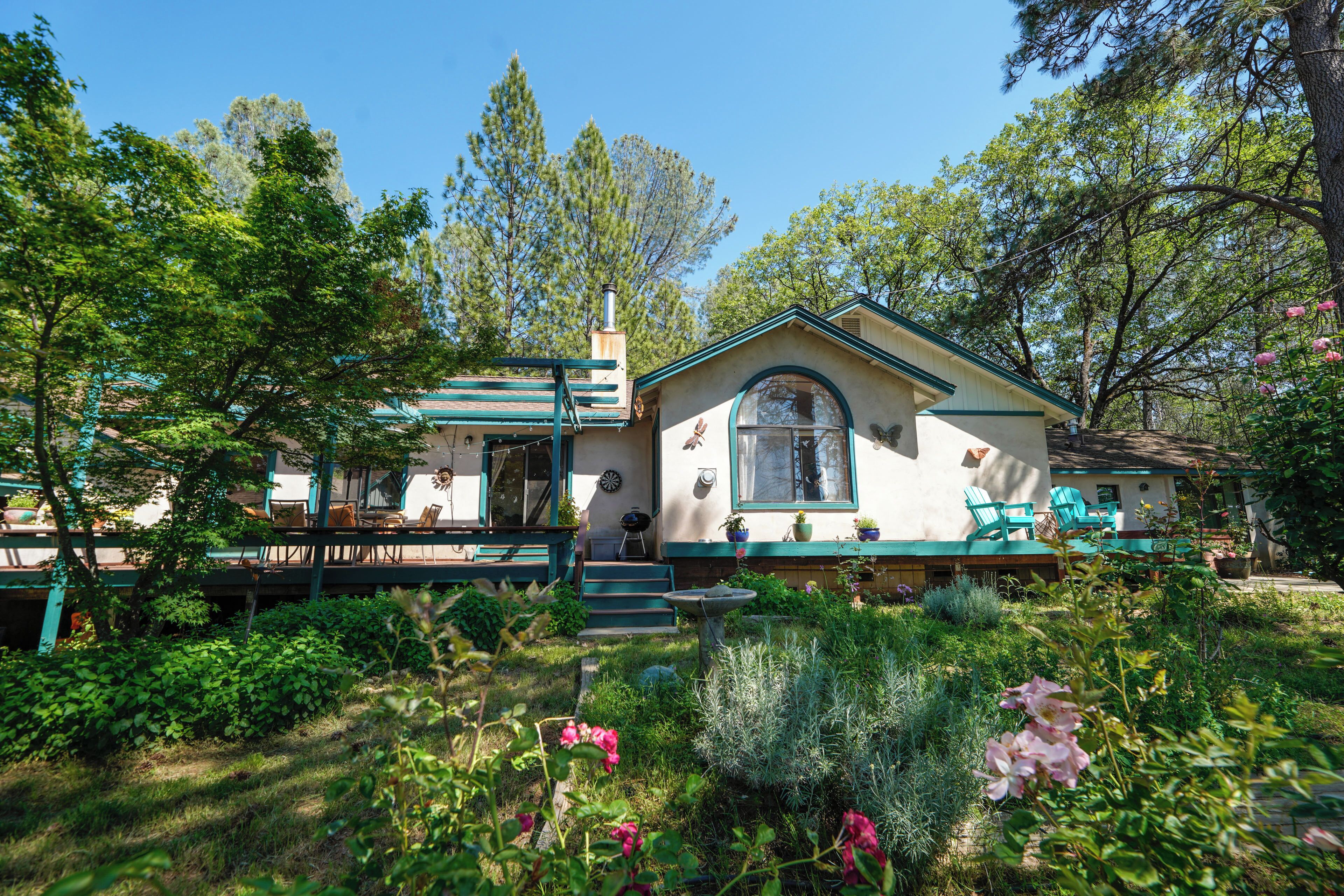 House (4 Bedrooms) | Front of property