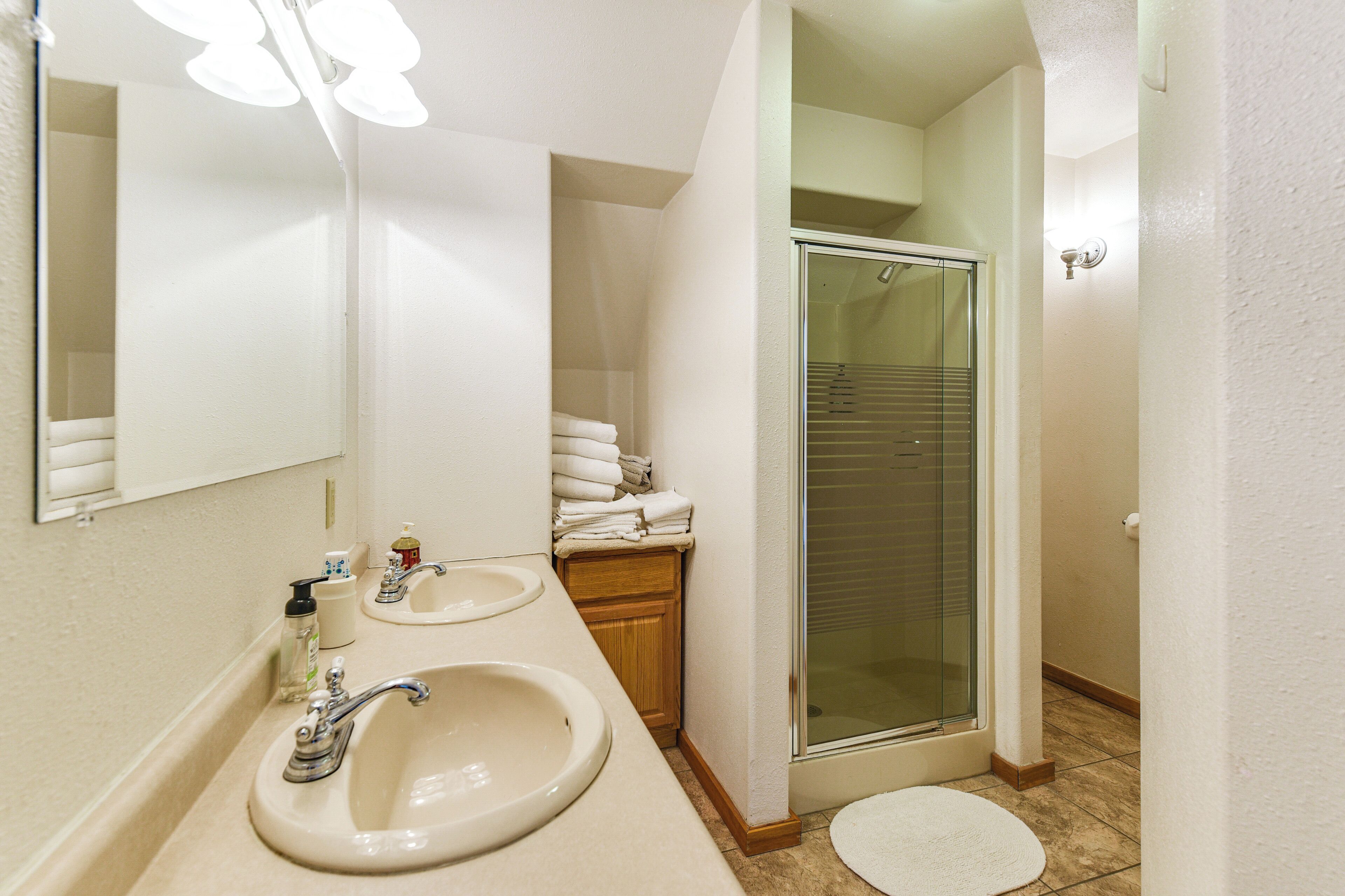 独立别墅 (Multiple Bedrooms) | 住宿内部