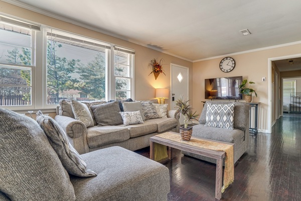 House (4 Bedrooms) | Front of property