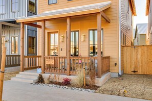 House (3 Bedrooms) | Interior - Designer Wheeler Retreat: Walk to Dining! (Oklahoma City)