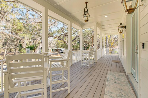 Walk to Springs, 700 Ft to Dtwn! Crystal River Gem