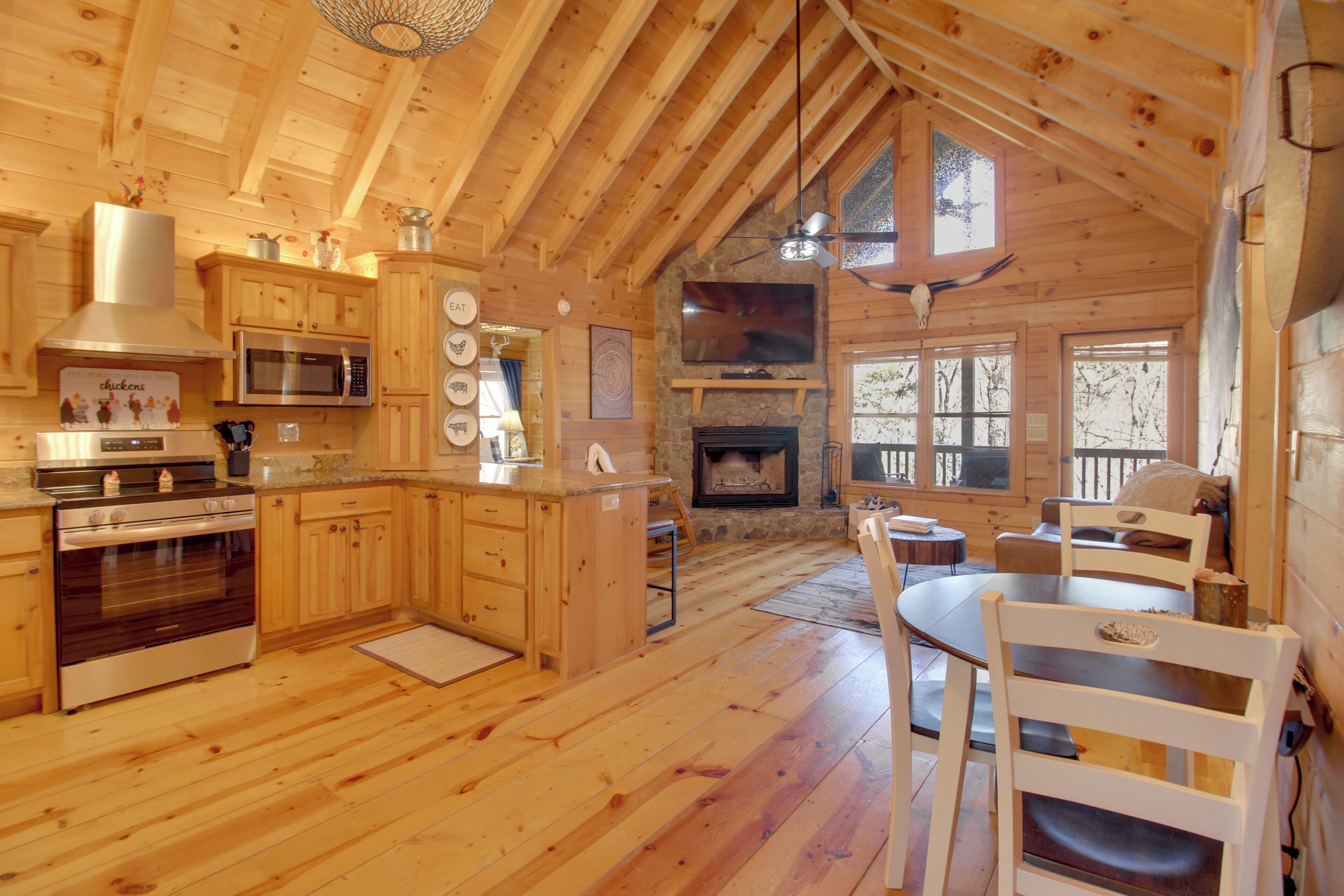 House (3 Bedrooms) | Interior