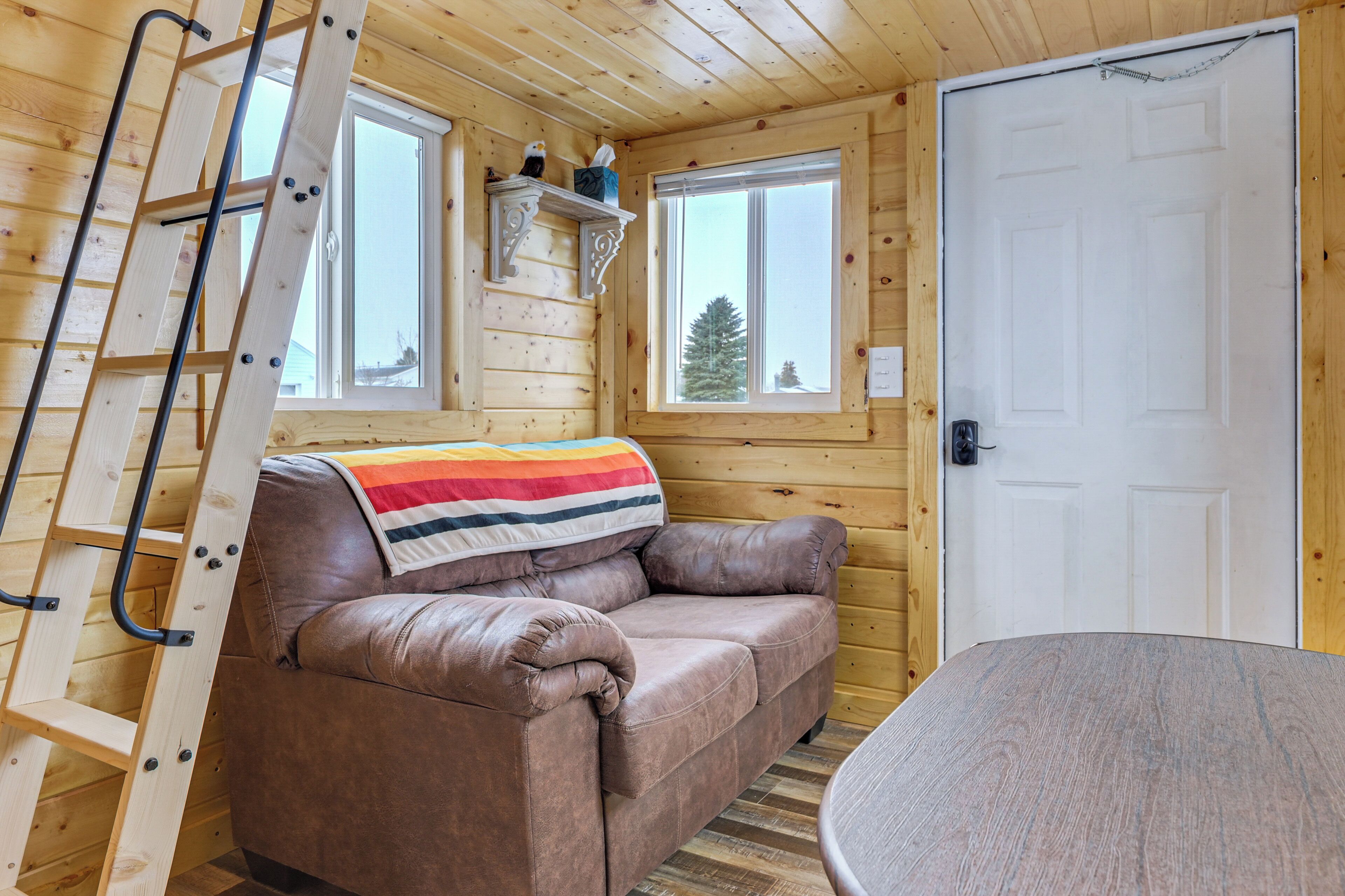 Apartment (0 Bedroom) | Interior