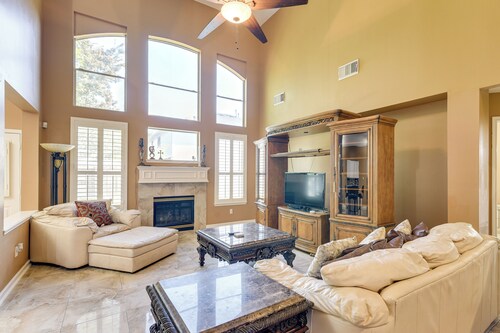 3,500-sq-ft Retreat w/ Private Yard in Sugar Land!