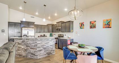Near Parks & Venues: Upper Valley Family Home!