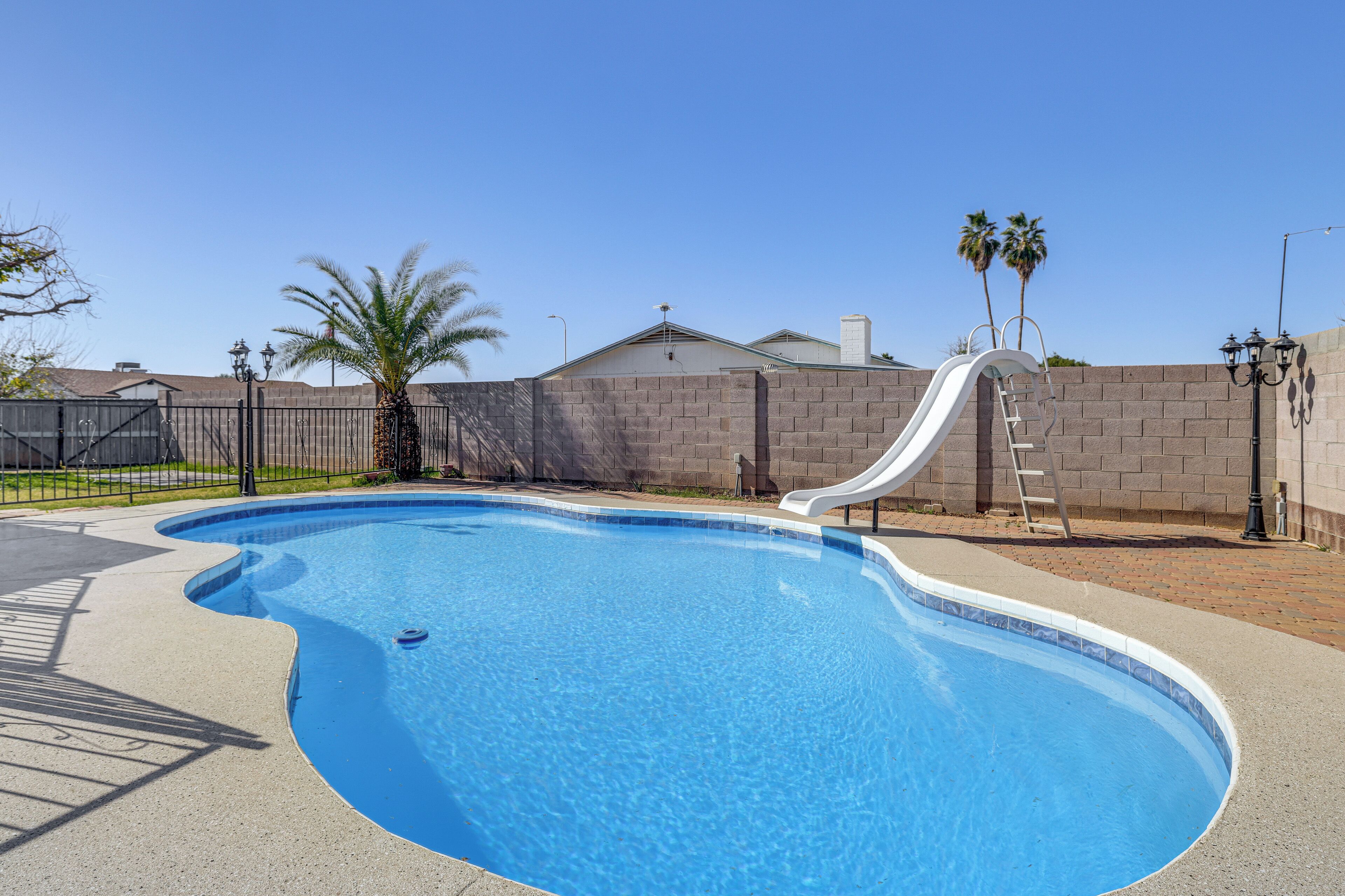 House (2 Bedrooms) | Front of property