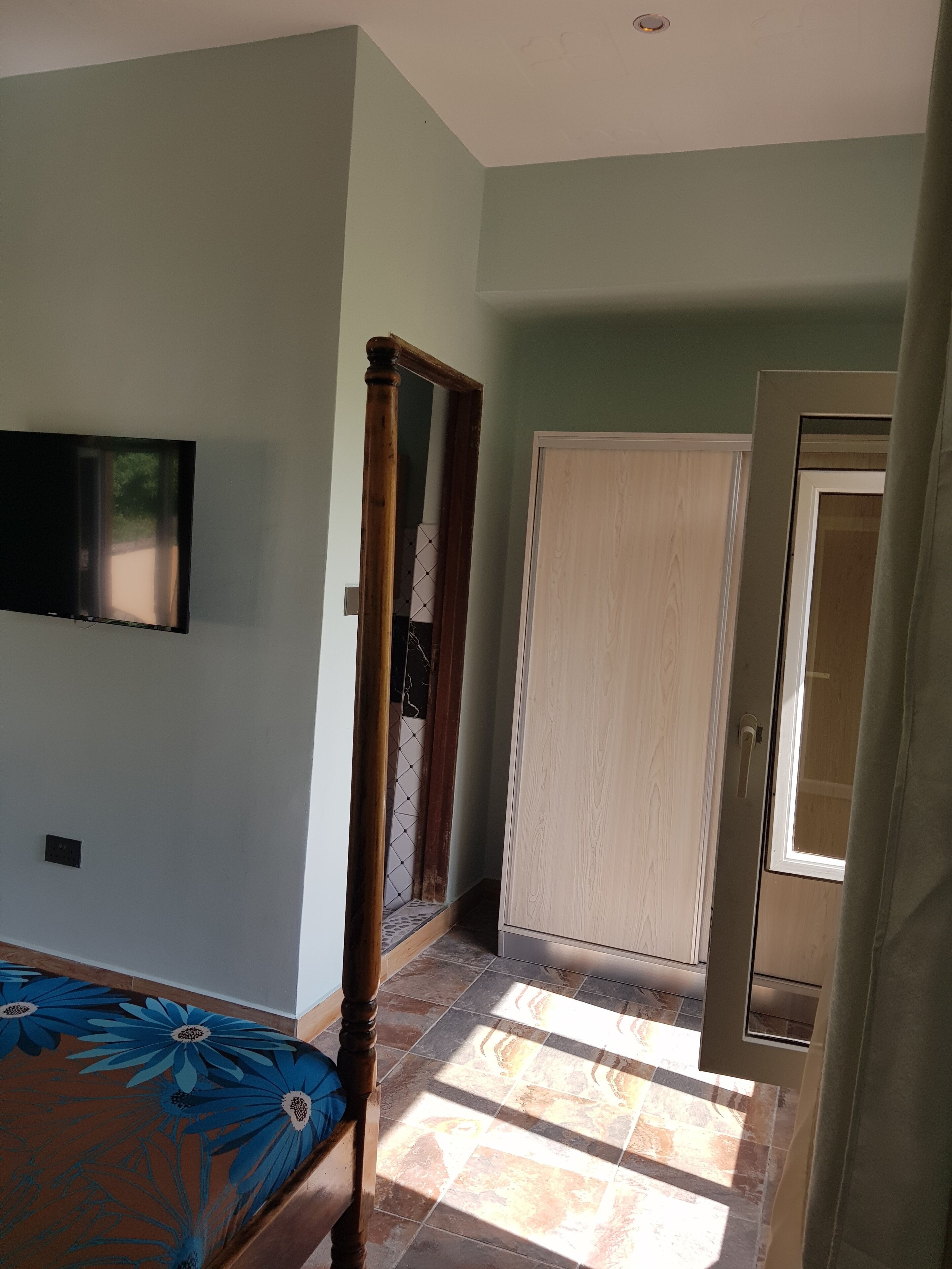 Standard Room, Pool View | In-room safe, blackout drapes, iron/ironing board, free WiFi