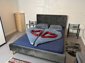 Apartment, 2 Bedrooms, Smoking | 2 bedrooms