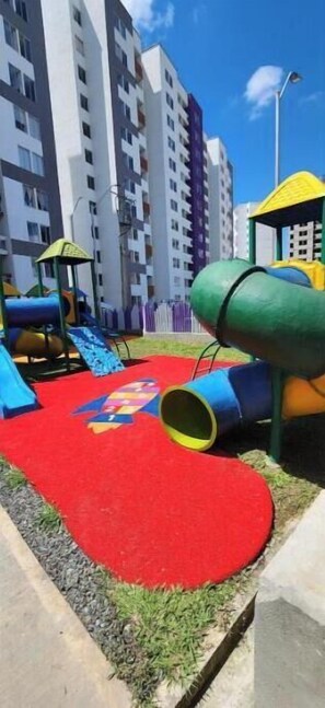 Children’s area - 🌿 Rest on the Axis: Comfort, View and Privileged Location (Pereira)