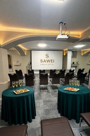 Dining. Sawei Urban Hotel