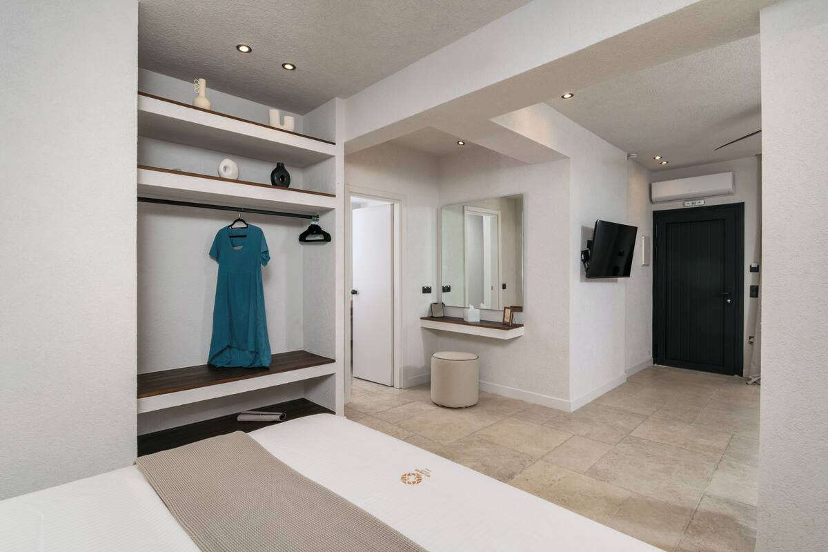 Deluxe Junior Suite