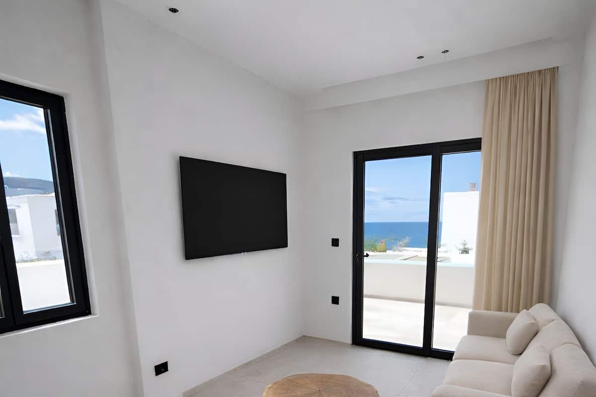 مساحة عمل للكمبيوتر المحمول وواي فاي مجانًا