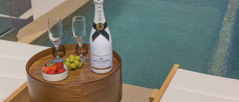 Sunset Suite with Private Pool | Terrace/patio