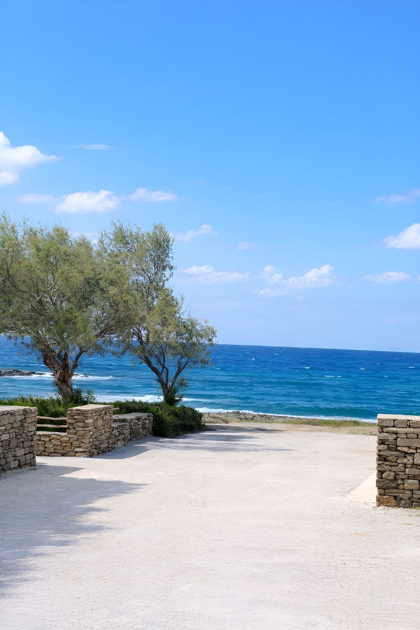 Laptop workspace, free WiFi