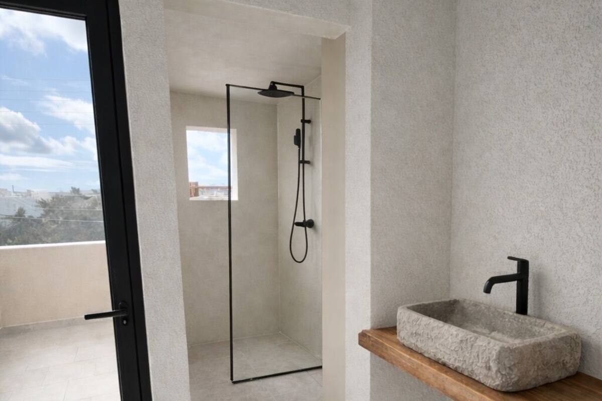 헤어드라이어, 타월, 비누, 샴푸