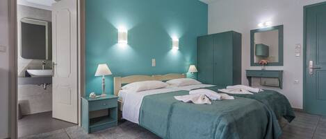 开间, 阳台, 海景 | 客房内保险箱、遮光窗帘、熨斗/熨衣板、免费 WiFi