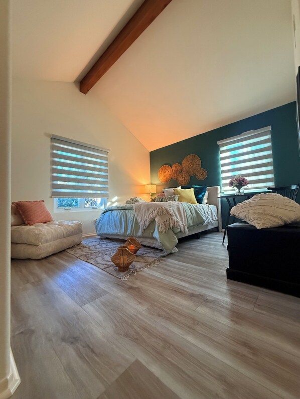 Unclassified image, 1 of 42, button