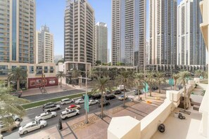 Property grounds - 29 Burj Dubai Boulevard - Modern Studio (Dubai)