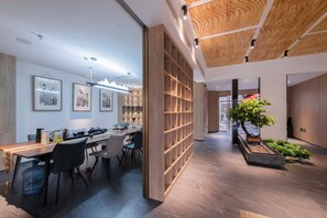 Library - Nine Melodies View Courtyard Guesthouse (Luoyang)