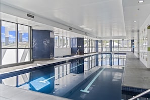 Apartment | Pool | Indoor pool, outdoor pool - Central Brisbane Stay With Gym and Pool Access (Brisbane)
