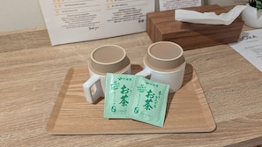 Suite superior, 1 cama de matrimonio, balcón | Café o cafetera