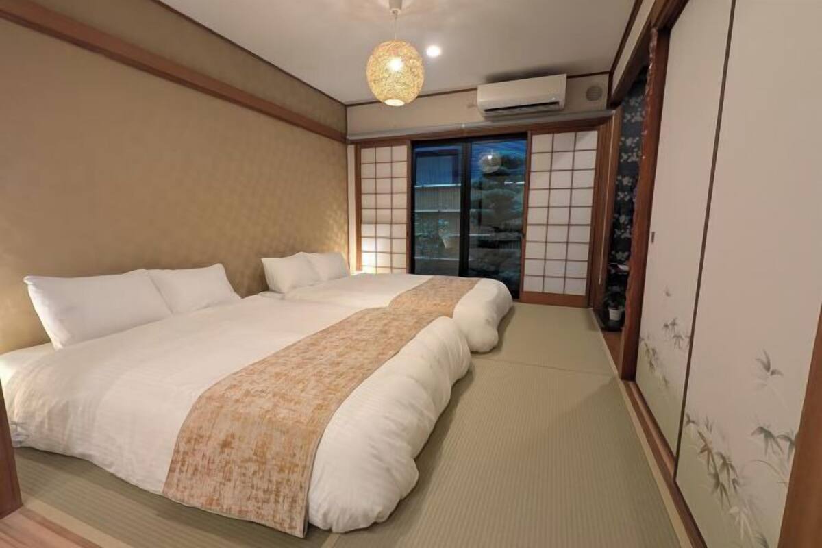 遮光布/窗簾、熨斗/熨衣板、隨行嬰兒床、獨特裝潢