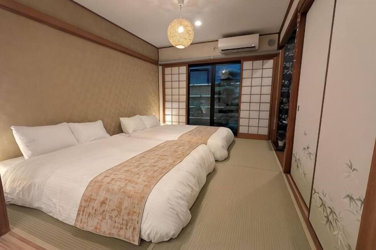 遮光布/窗簾、熨斗/熨衣板、隨行嬰兒床、獨特裝潢
