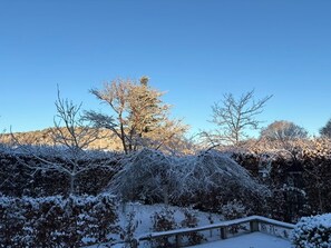 Unclassified image, 5 of 9, button - Cosy cottage in Cheshire countryside. Pet friendly with enclosed garden. (Bulkeley)