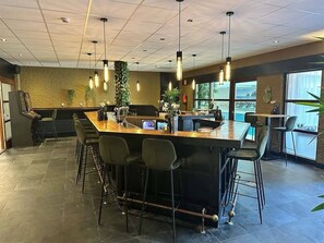 Luokittelematon kuva, 2 kautta 20, painike