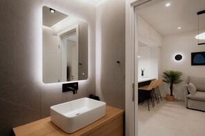 Interior - Modern 1BR Designer Suite by the Metro (Athens)