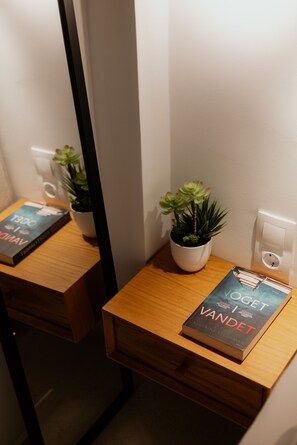 Interior - Modern 1BR Designer Suite by the Metro (Athens)