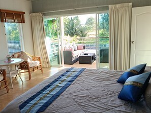 4 bedrooms, Internet - Wunderschöne Pool-Villa, beste Lage, kostenloser Transfer by Interhome (Ko Kho Khao)