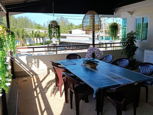 Wunderschöne Pool-Villa, beste Lage, kostenloser Transfer by Interhome