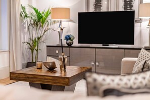 House - Mayfair 2BR on Park Lane Central AC Concierge (London)