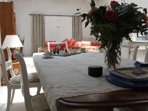 Dining - "Comfortably Off-Grid" by Interhome (Johannesburg)