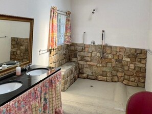 Towels - "Comfortably Off-Grid" by Interhome (Johannesburg)