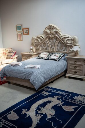 2 bedrooms, Internet - "Comfortably Off-Grid" by Interhome (Johannesburg)