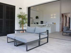 Living area - Reef 5 Blue Bay, Strand Golf Meerblick, Curacao by Interhome (Willemstad)