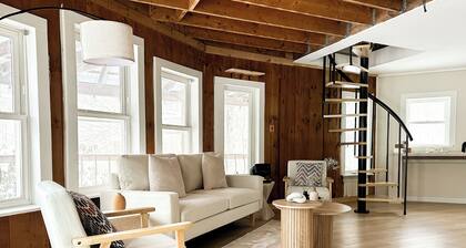 27 Acre Scandinavian-Inspired Hideaway Near Lake Sunapee