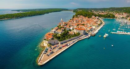 Holiday home Oaza Maslina by Villas Guide