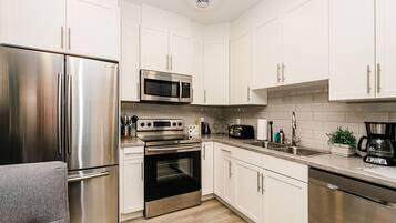 Fridge, microwave, oven, dishwasher