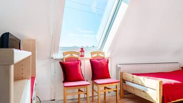 2 sovrum, strykjÀrn/strykbrÀda, wi-fi och sÀngklÀder