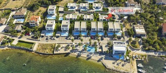 The Palms Resort 2BR Villa Dream One with Pool