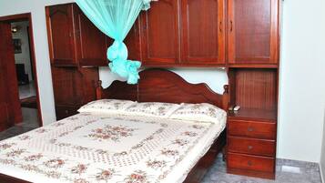 3 bedrooms, Internet