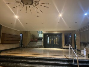 Interior - mit Flussblick in Zamalek Kairo by Interhome (Cairo)