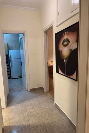 Interior - "Gemütliche 1-Zimmer-Wohnung". by Interhome (Abu Al Feda)