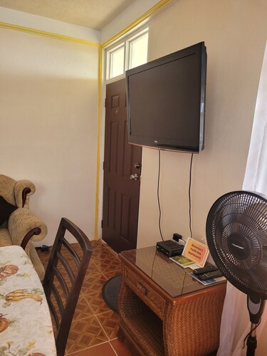 Pacific View Apartment -Elegant and comfortable island living for every stay